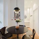 Elegant By The Grand Station Апартаменты Копенгаген